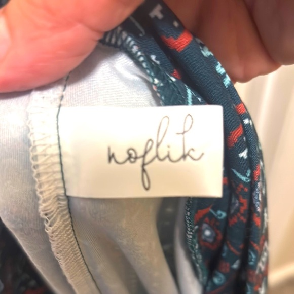 Patterned Maxi Skirt - Picture 2 of 6